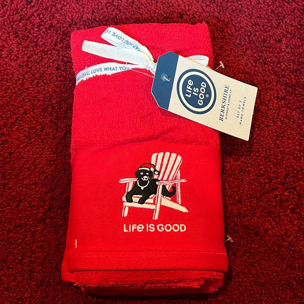 NWT Life is Good Christmas hand towels